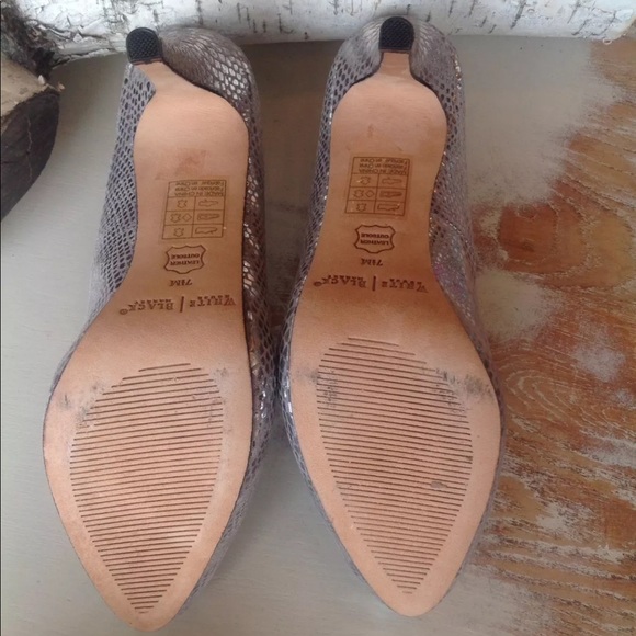 White House black market silver snakeskin heels - Picture 3 of 6